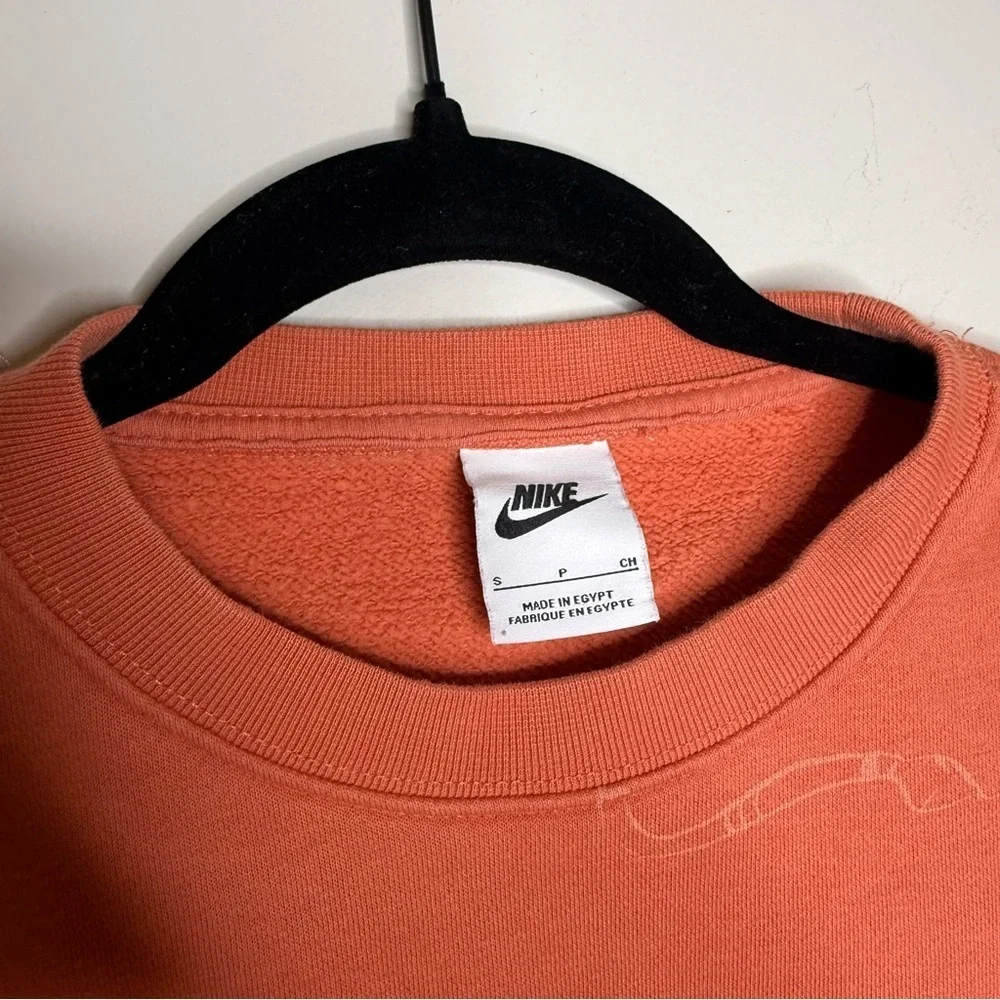 Nike sweatshirt vibrant